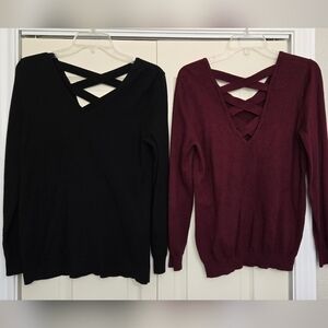 Ellie V-Neck Sweater - Black and Burgundy
